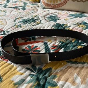 Eddie Bauer Black Leather Belt with Pewter Buckle